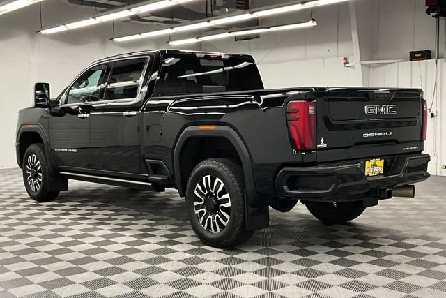 Used 2024 Onyx Black GMC Denali Ultimate image 3