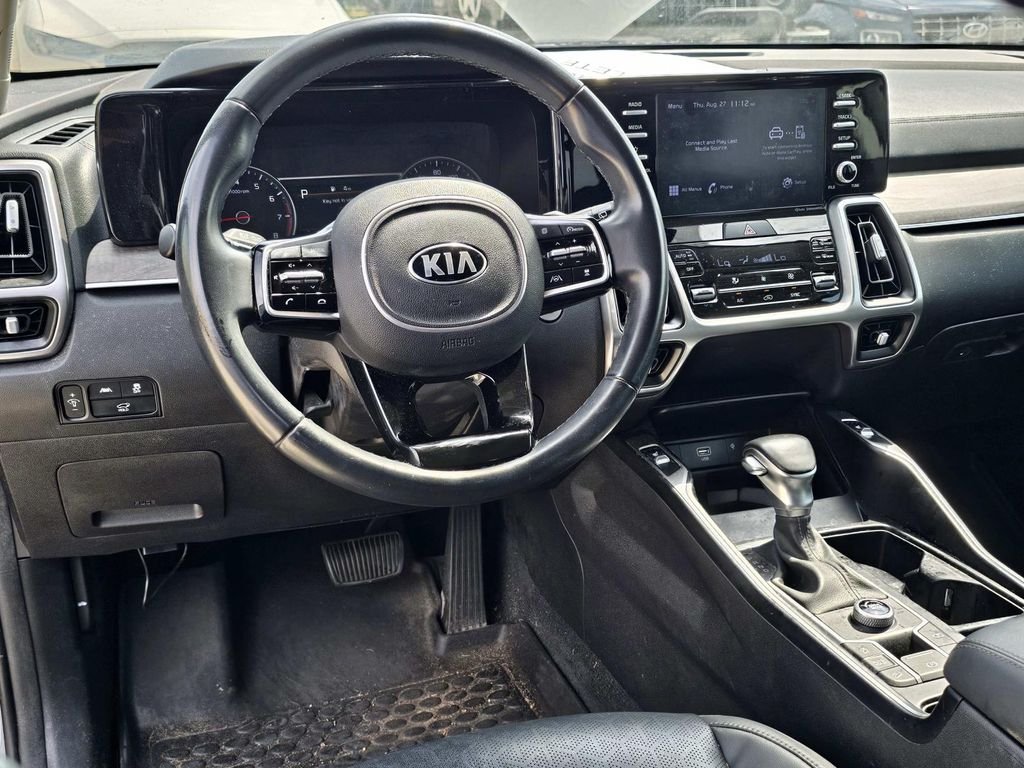 Used 2021 Silver Kia EX image 19