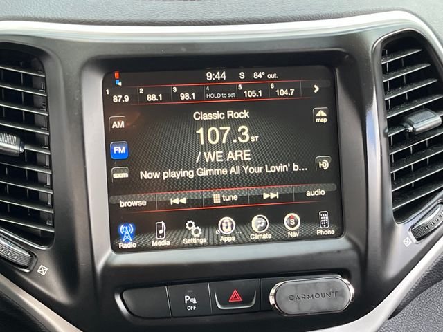 Used 2017 Red Jeep Trailhawk image 17