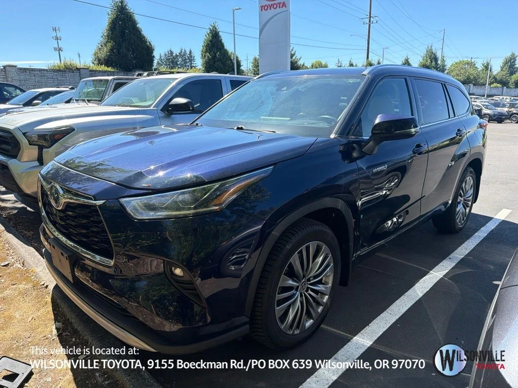 Used 2020 Blue Toyota Platinum image 1