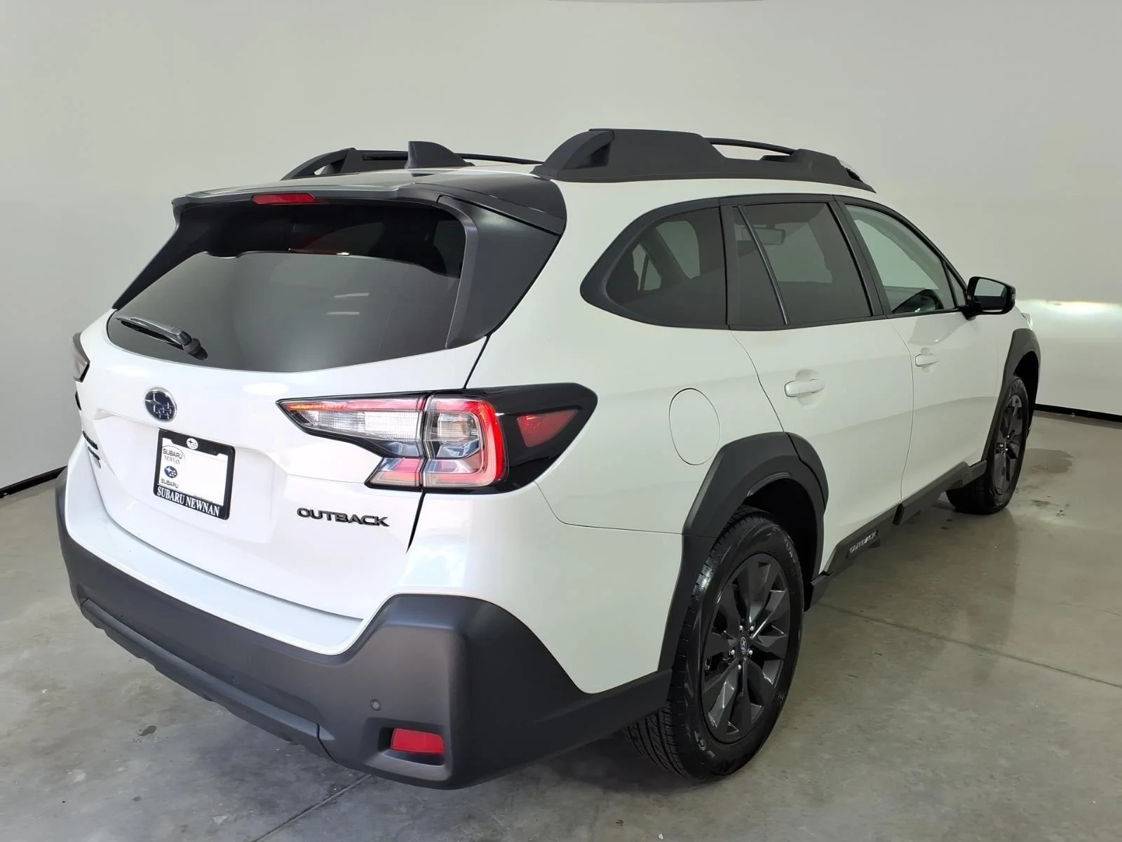 Certified Used 2025 Crystal White Pearl Subaru Onyx Edition image 22