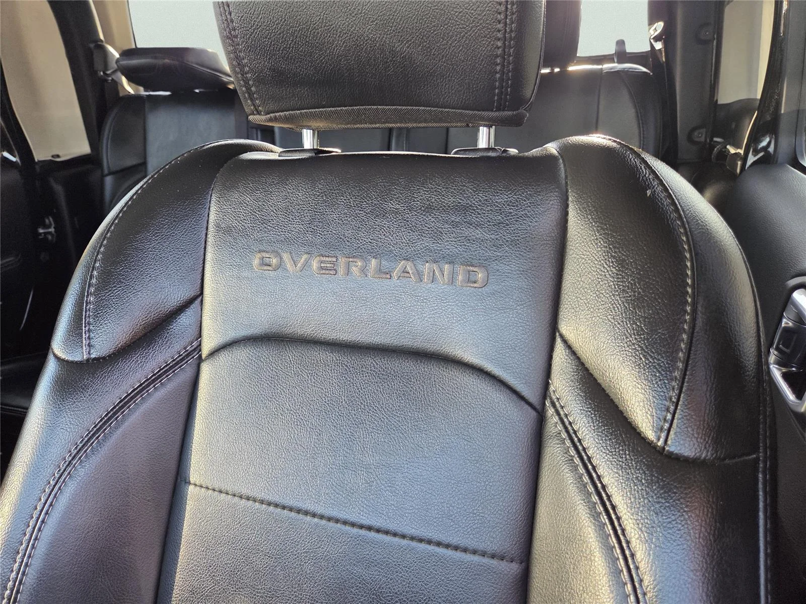 Used 2022 Black Clearcoat Jeep Overland image 16