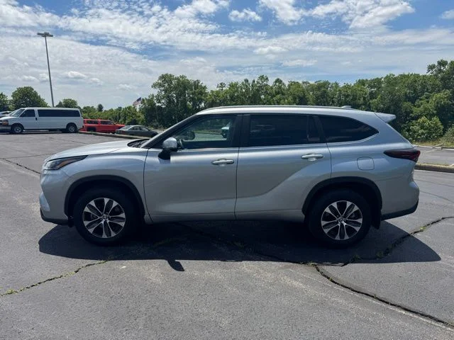 Used 2025 Celestial Silver Metallic Toyota XLE image 6