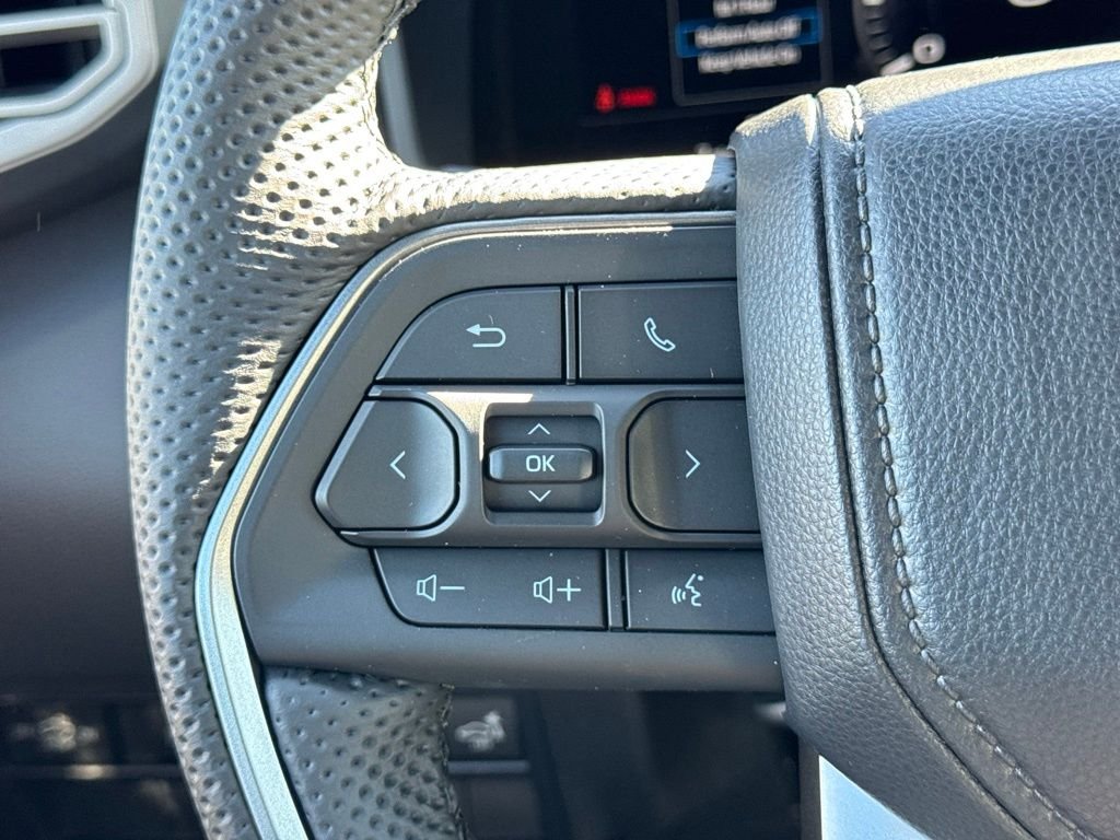 2026 Toyota Tundra Limited - Photo 18