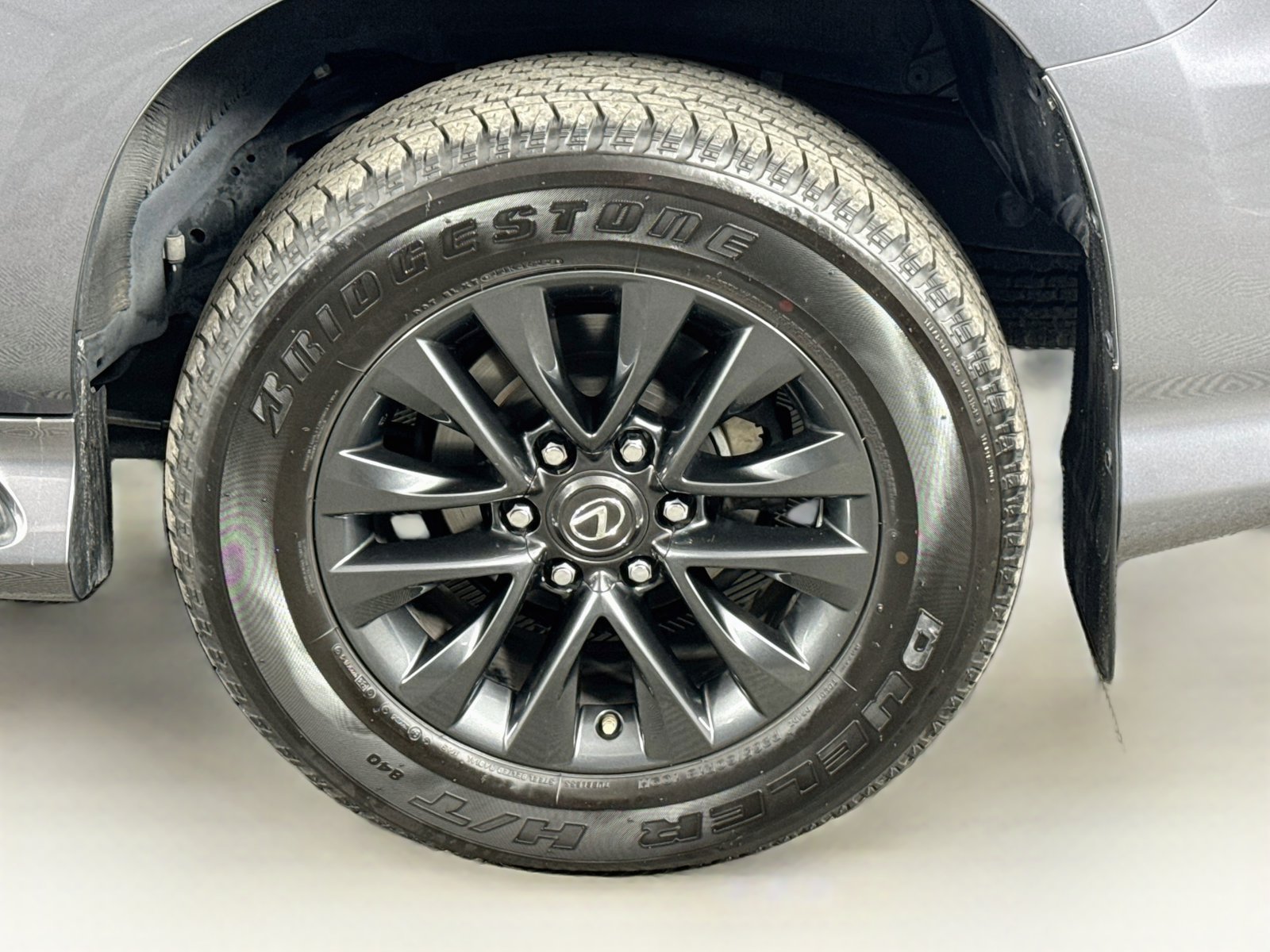 Used 2021 Gray Pearl Lexus 460 image 9
