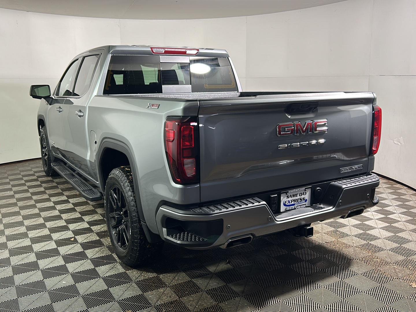 Used 2026 Sterling Metallic GMC Elevation image 9