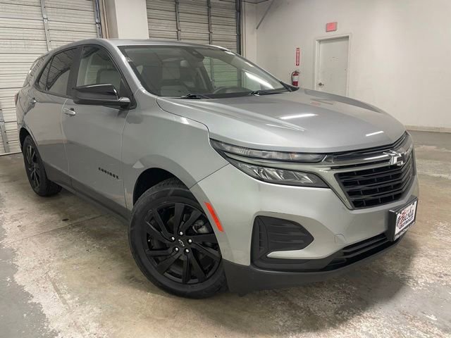 2023 Chevrolet Equinox LS's photo