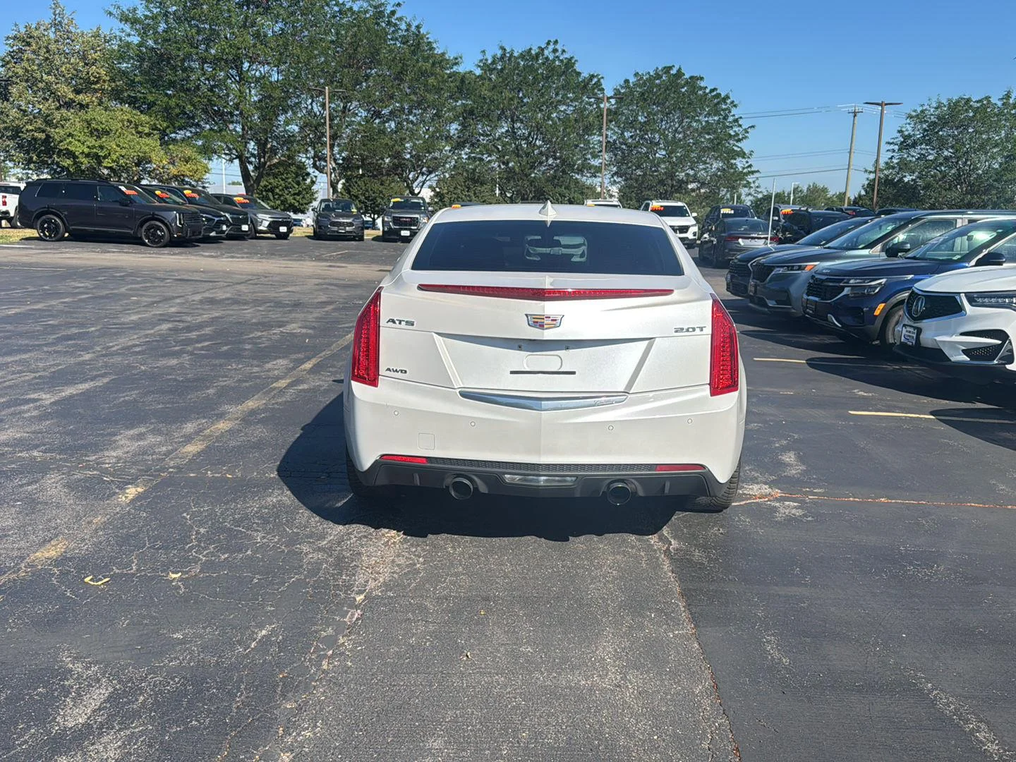 Used 2018 Crystal White Tricoat Cadillac Luxury AWD image 6