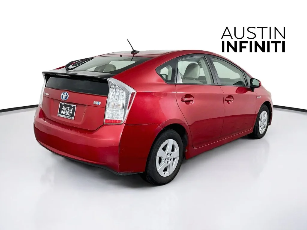 Used 2010 Red Toyota IV image 7
