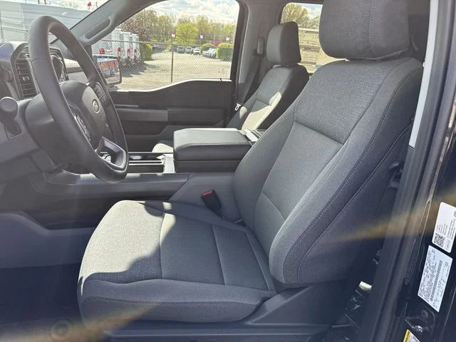 New 2026 Agate Black Metallic Ford XLT image 14