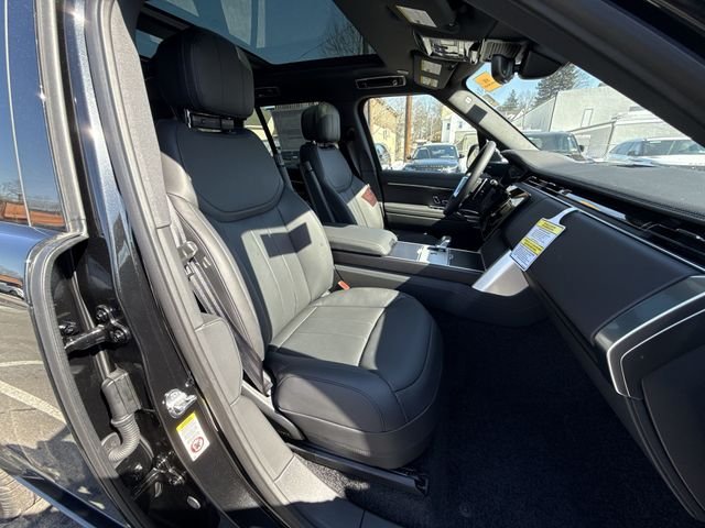 New 2026 Santorini Black Land Rover SE image 23