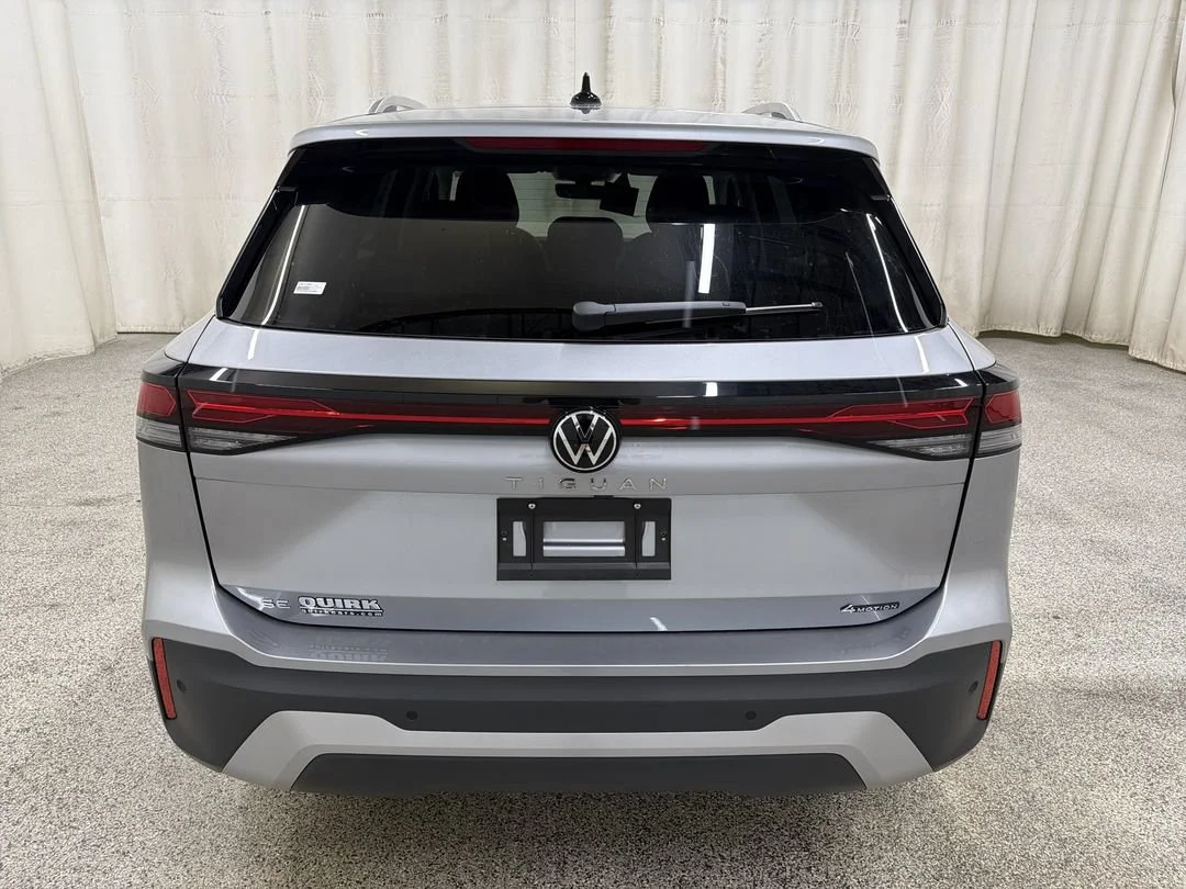 New 2026 Pyrite Silver Metallic Volkswagen SE image 7