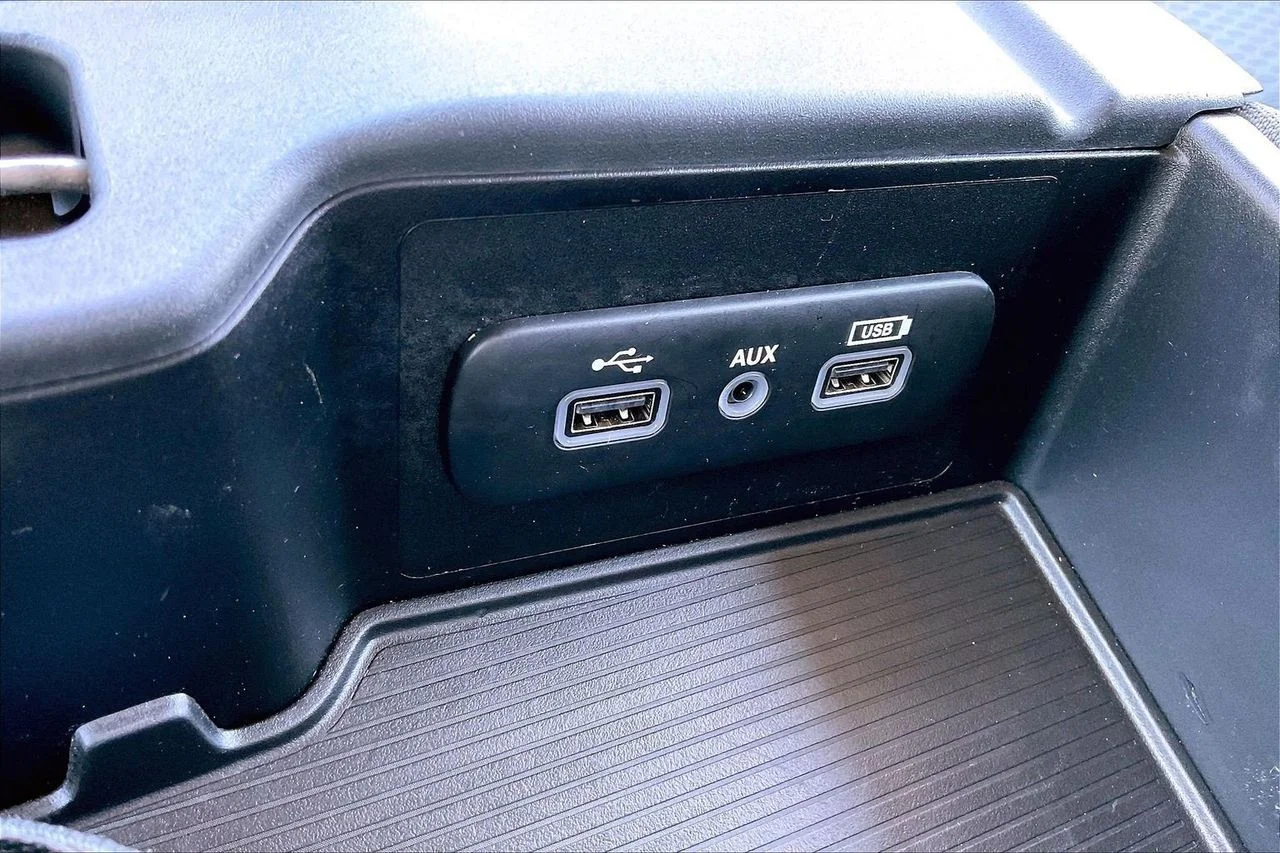 Certified Used 2018 Black Ram SLT image 16
