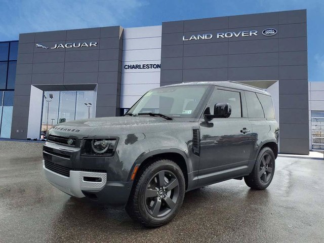 2023 Land Rover Defender 90 SE