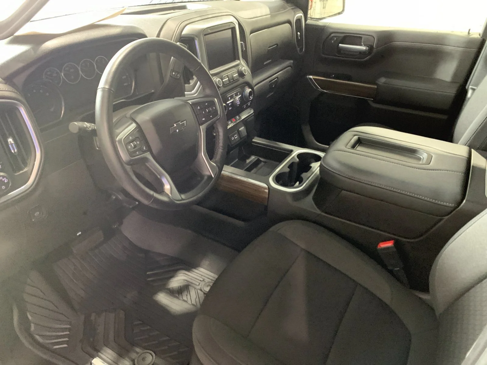 Used 2022 CHERRY RED TINTCOAT Chevrolet LT Trail Boss image 10