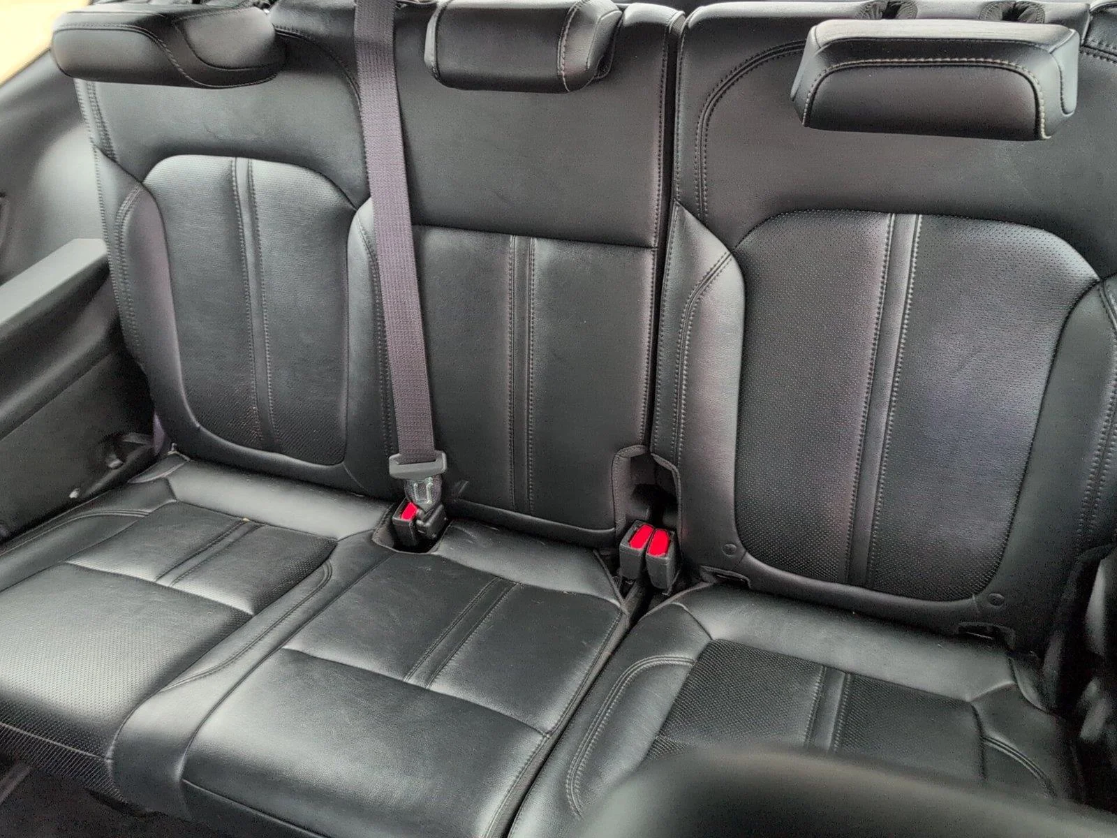 Used 2024 Velvet Red Pearlcoat Jeep Series II image 34