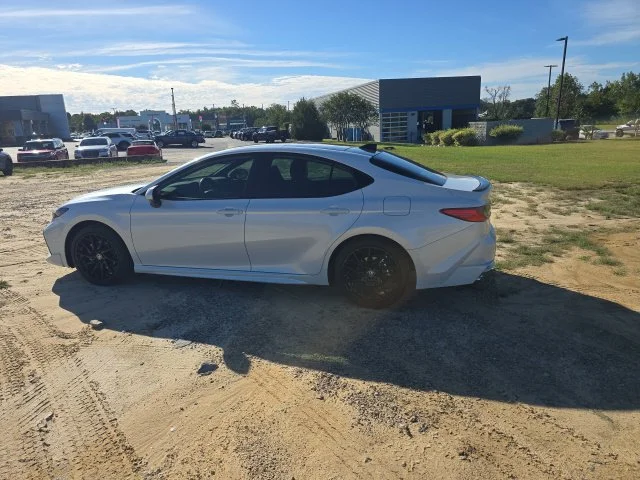 Used 2026 Off-white Toyota XSE image 5