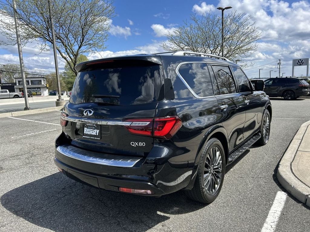 Certified Used 2024 Black INFINITI Sensory image 8