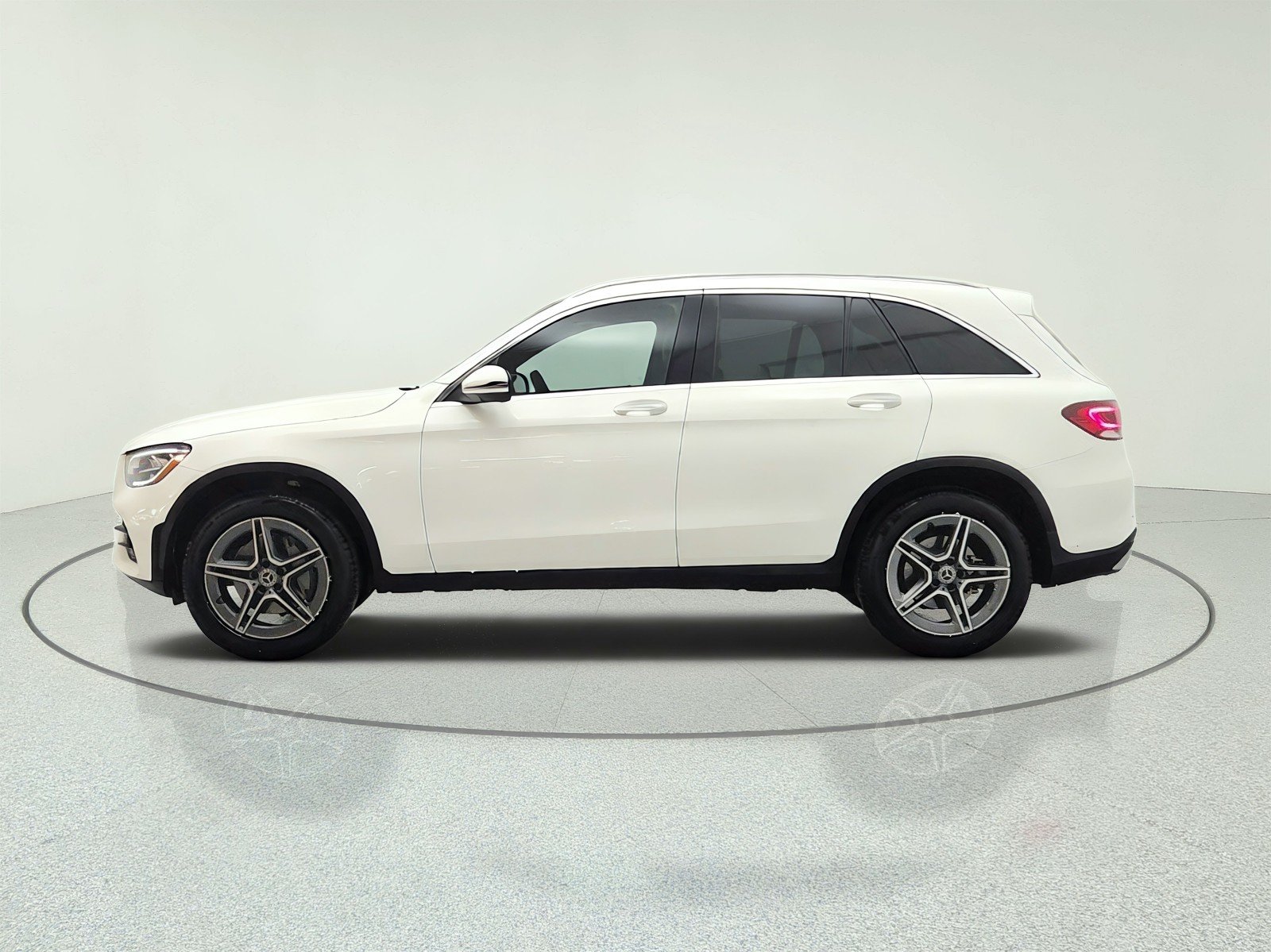 Used 2021 Polar White Mercedes-Benz GLC 300 4MATIC® SUV image 8