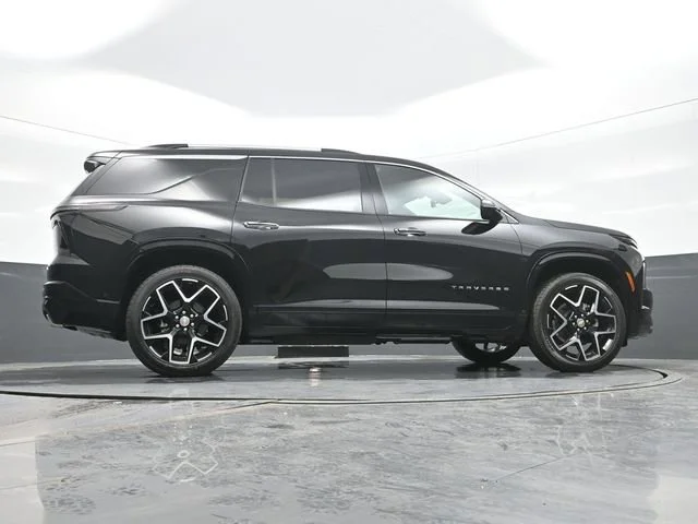 New 2026 Mosaic Black Metallic Chevrolet High Country image 25