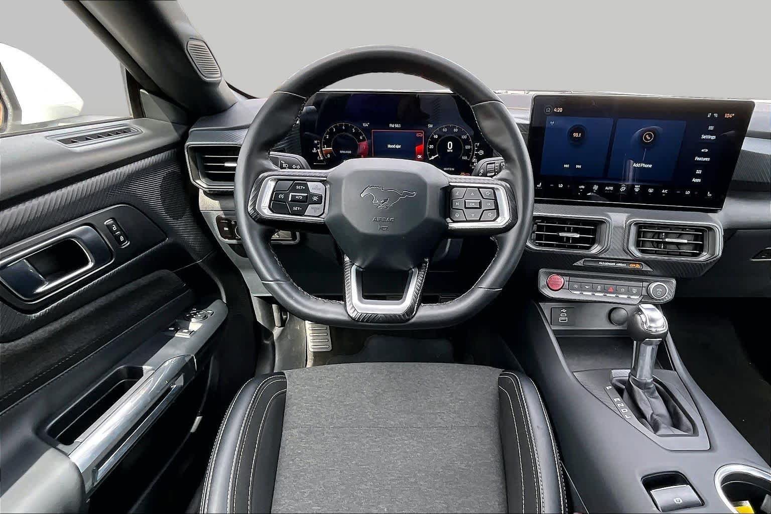 Used 2025 Oxford White Ford EcoBoost image 6