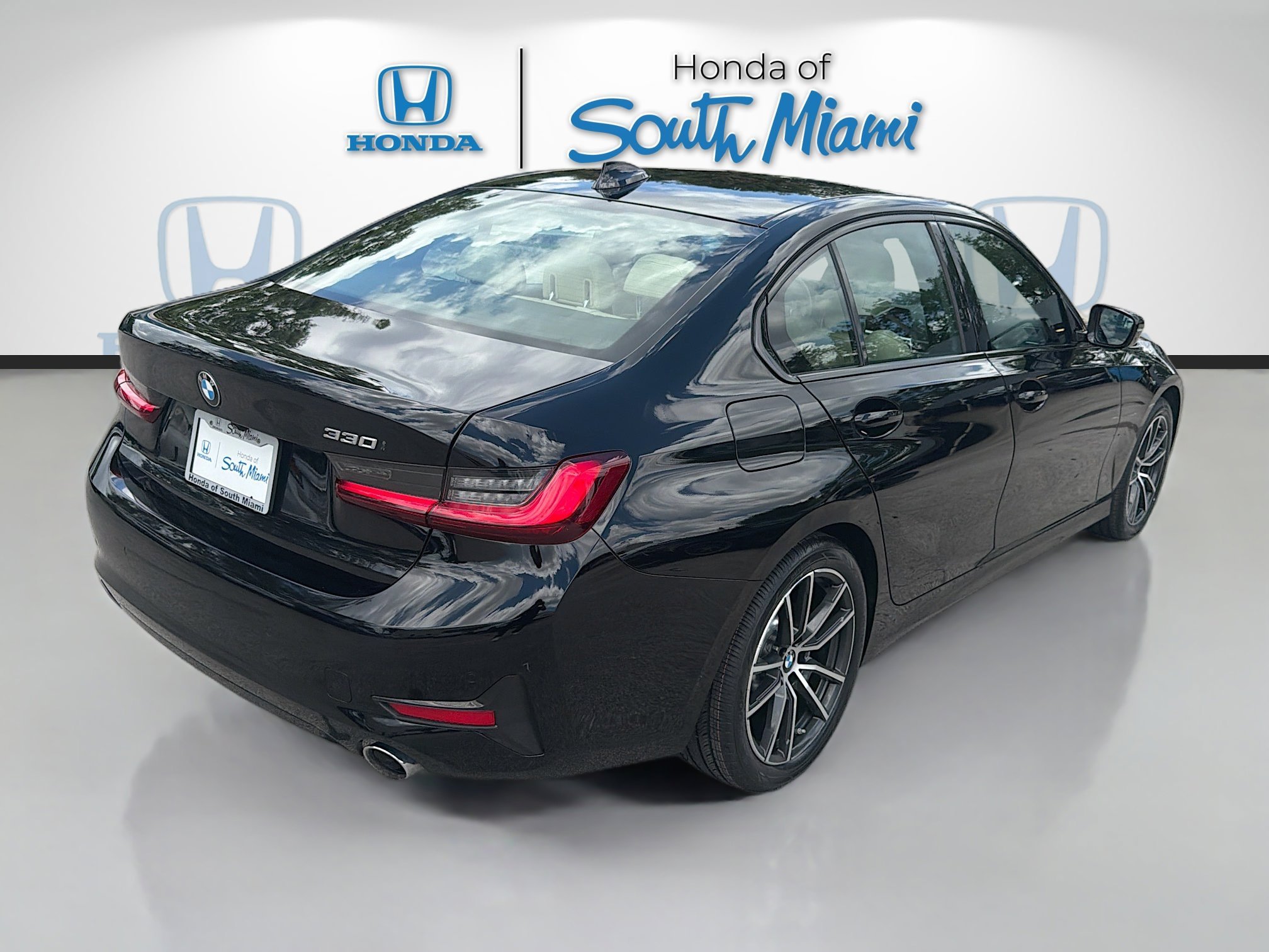 Used 2022 Jet Black BMW 330i image 7
