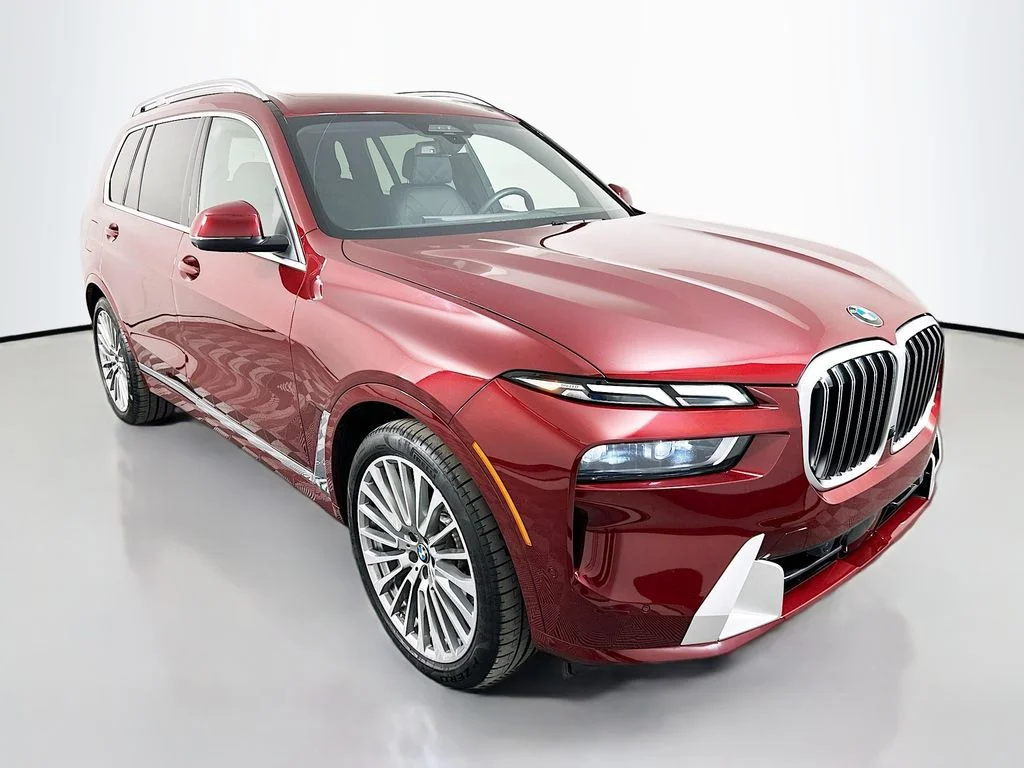 Certified Used 2025 Red BMW xDrive40i image 3