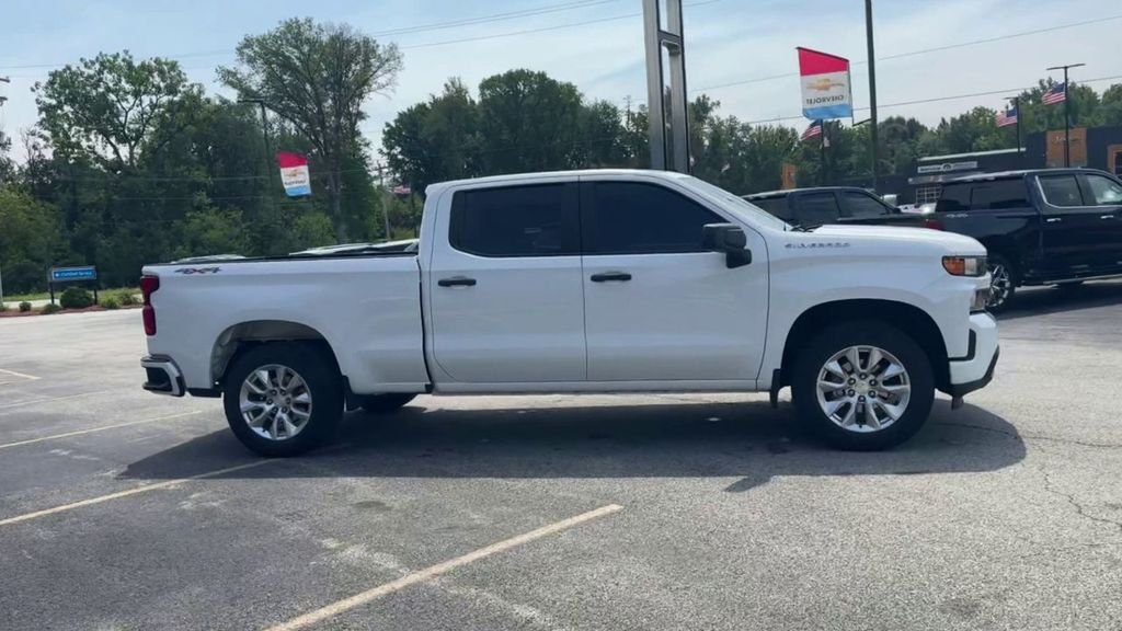 Used 2020 White Chevrolet Custom image 2