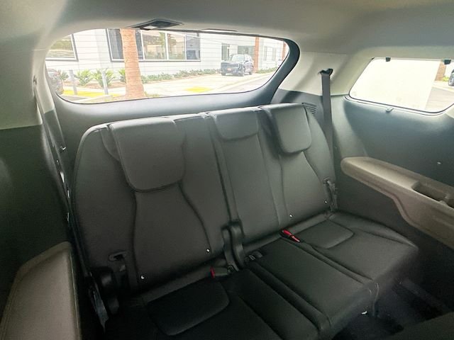 New 2026 Ceramic Silver Kia EX image 28