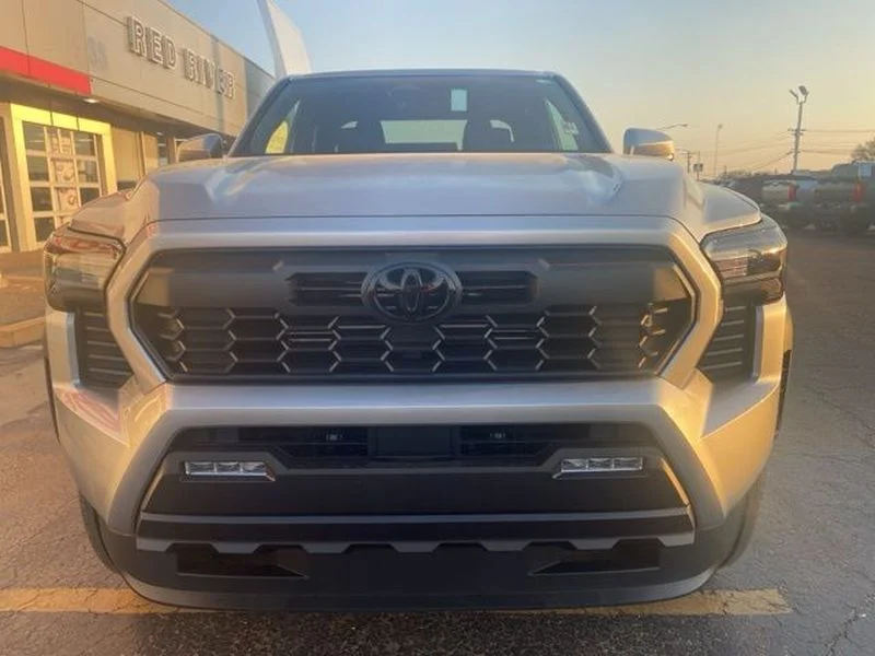 2026 Toyota Tacoma TRD Off Road - Photo 8