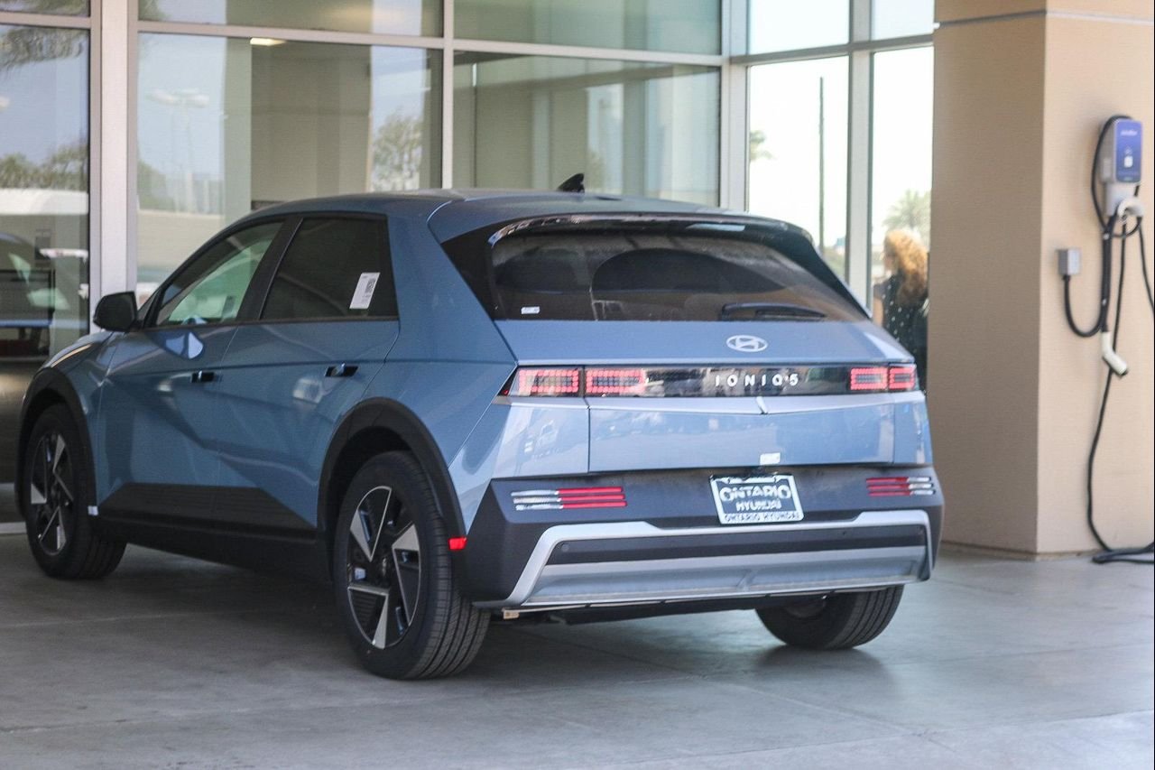 New 2026 Blue Hyundai SEL image 6