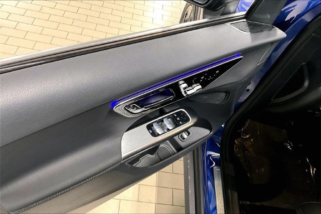 New 2026 Starling Blue Metallic Mercedes-Benz GLC 300 image 39