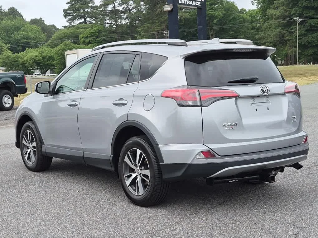 Used 2017 Silver Sky Metallic Toyota XLE image 6