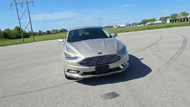 Used 2017 White Gold Ford SE image 2