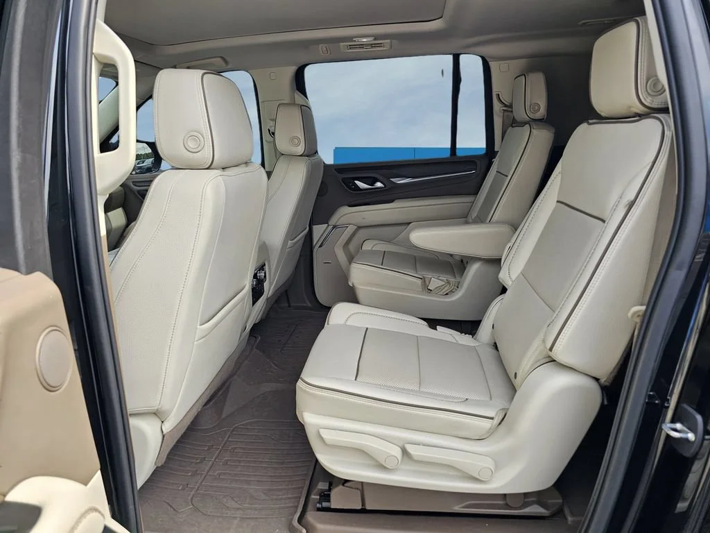 Used 2023 Onyx Black GMC Denali image 35