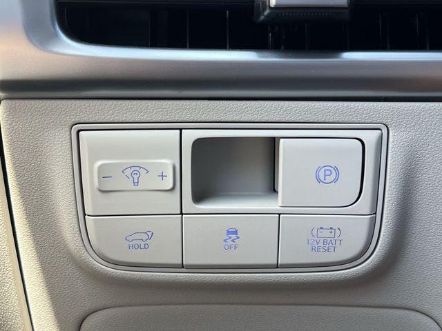 New 2026 Gray Hyundai SEL AWD image 25