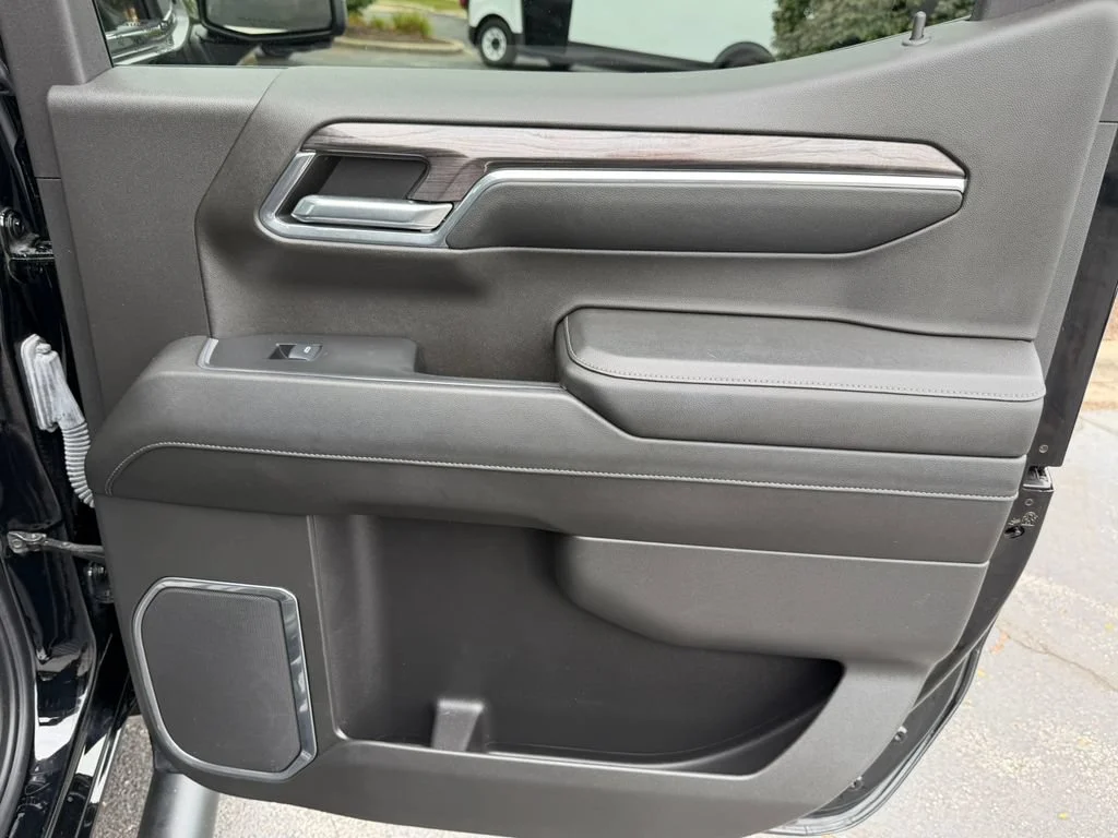 2024 Chevrolet Silverado 1500 LTZ - Photo 16