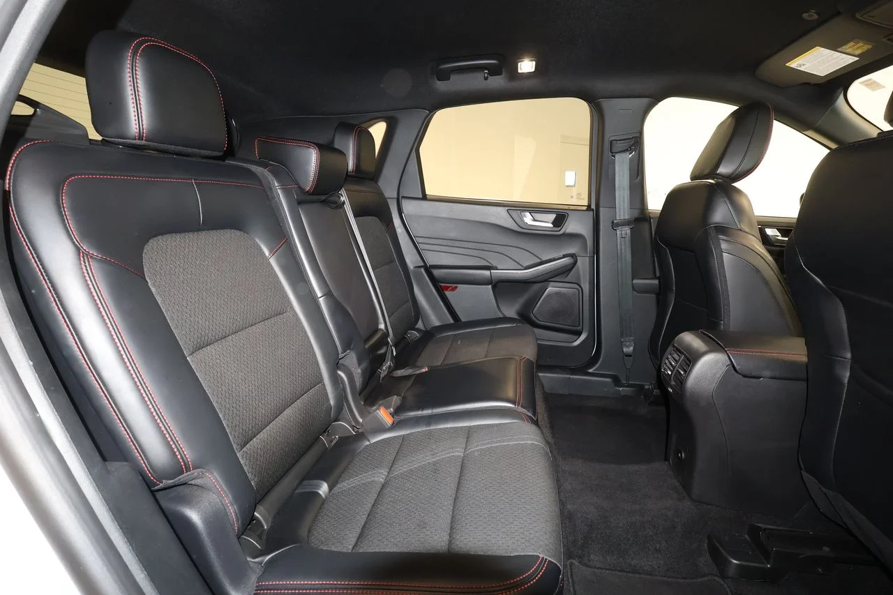 Used 2025 Silver Ford ST-Line Select image 25