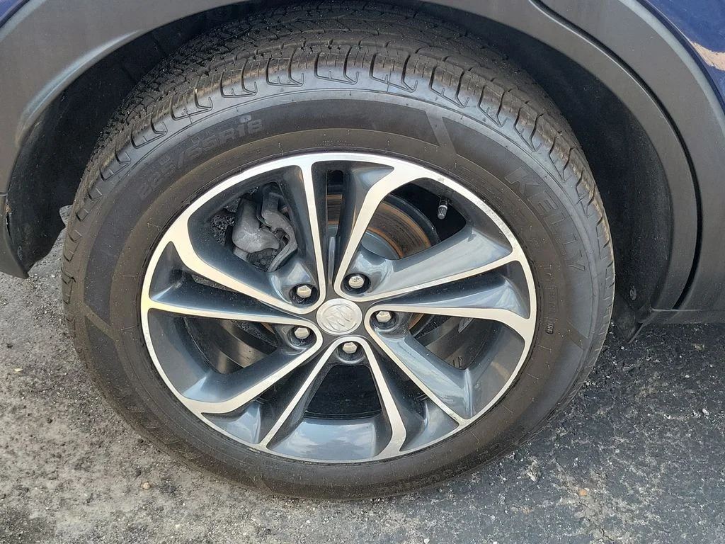 Used 2022 Blue Buick Select image 29