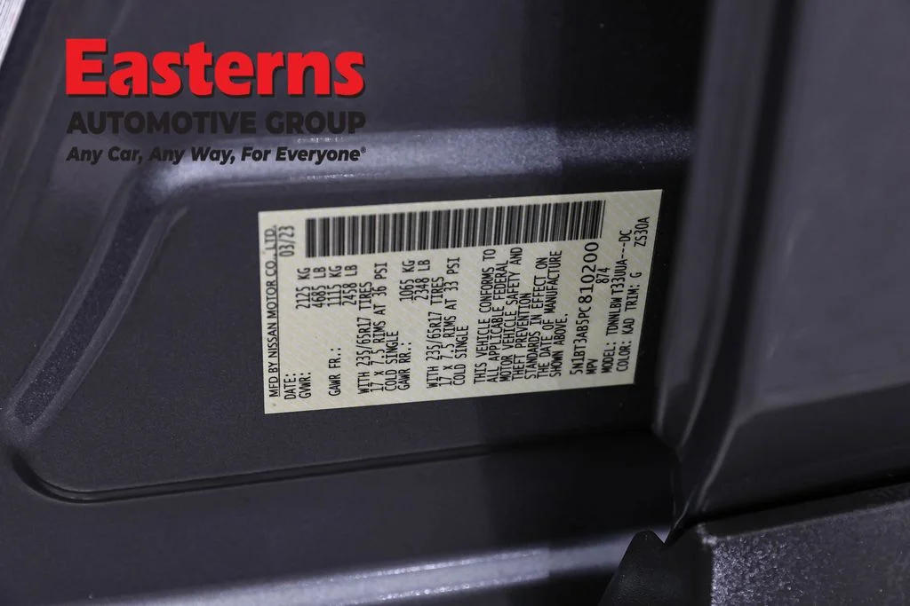 Used 2023 Gray Nissan S image 35