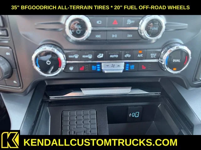 Used 2025 Gray Ford Lariat image 17