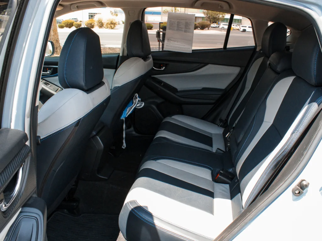 Used 2019 Lagoon Blue Pearl Subaru Hybrid image 27
