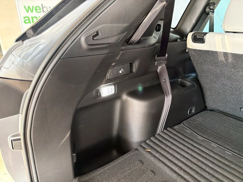 Used 2022 Silver Mitsubishi SEL image 40