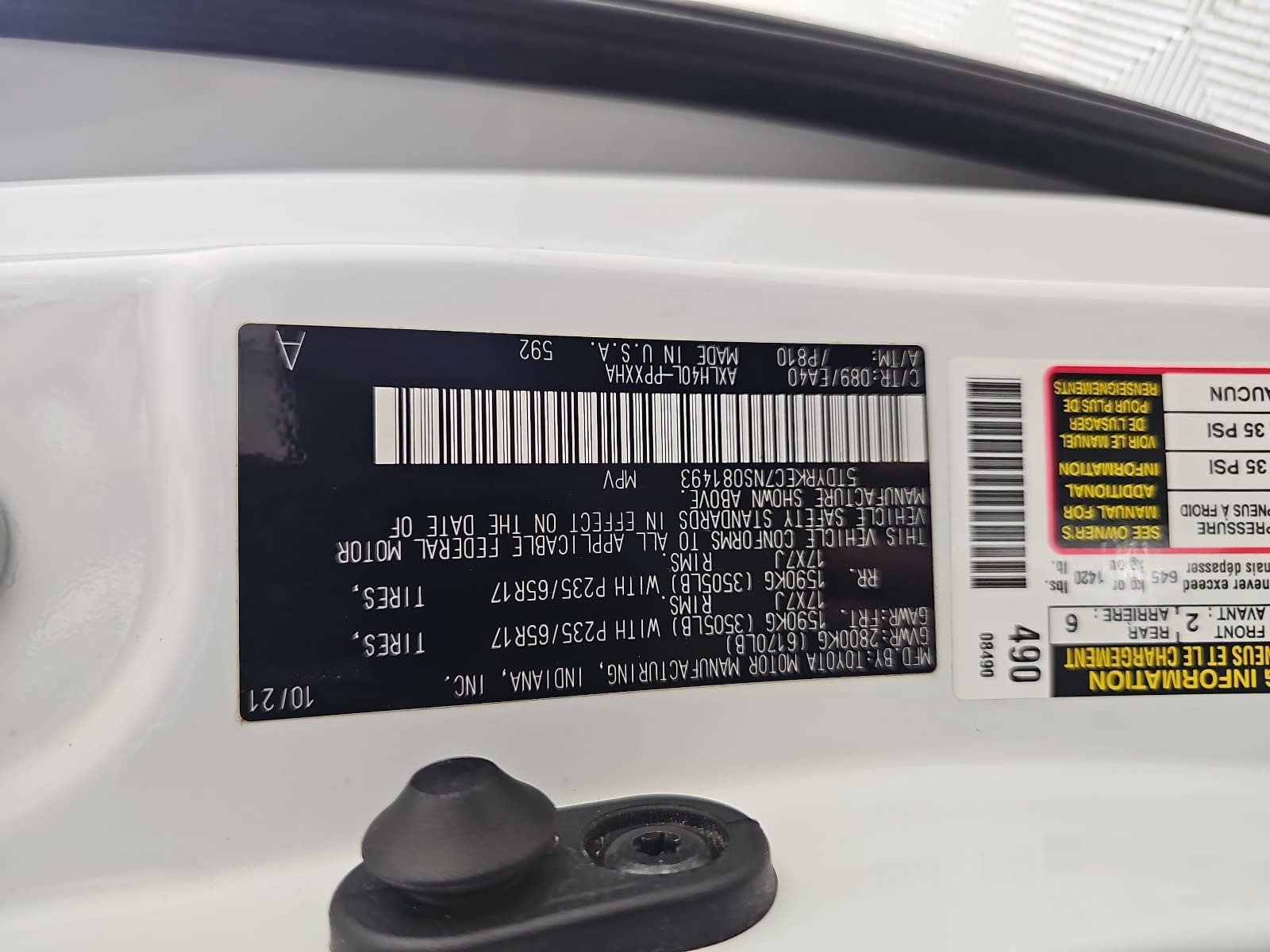 Used 2022 Beige Toyota XLE image 30