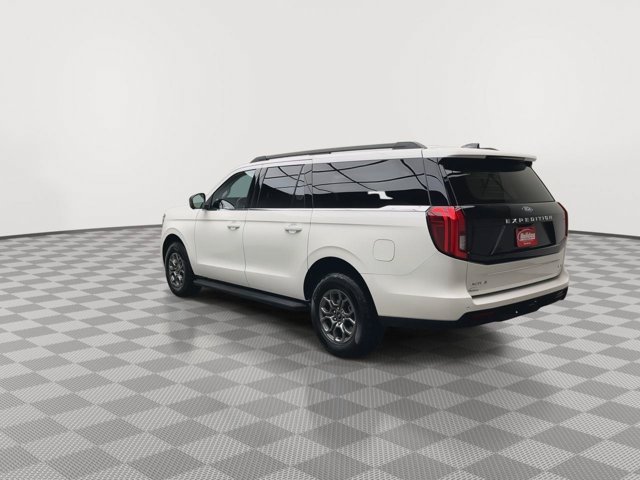 Used 2025 Star White Metallic Tri-Coat Ford Active image 39