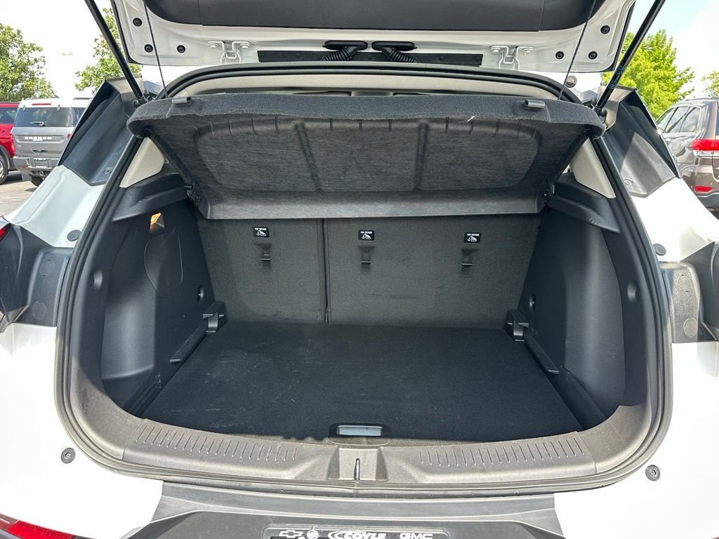 Used 2024 White Buick Preferred image 20
