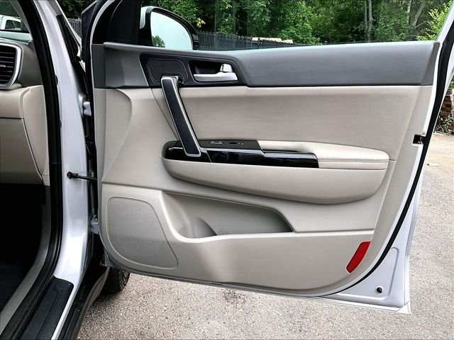 Used 2019 Silver Kia EX image 19