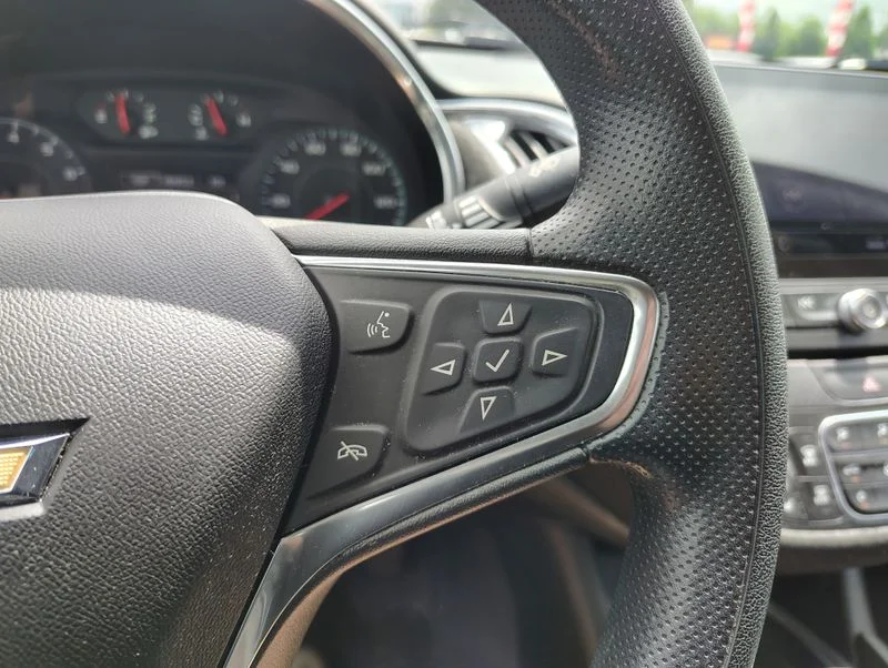 Used 2019 Red Chevrolet LT image 11