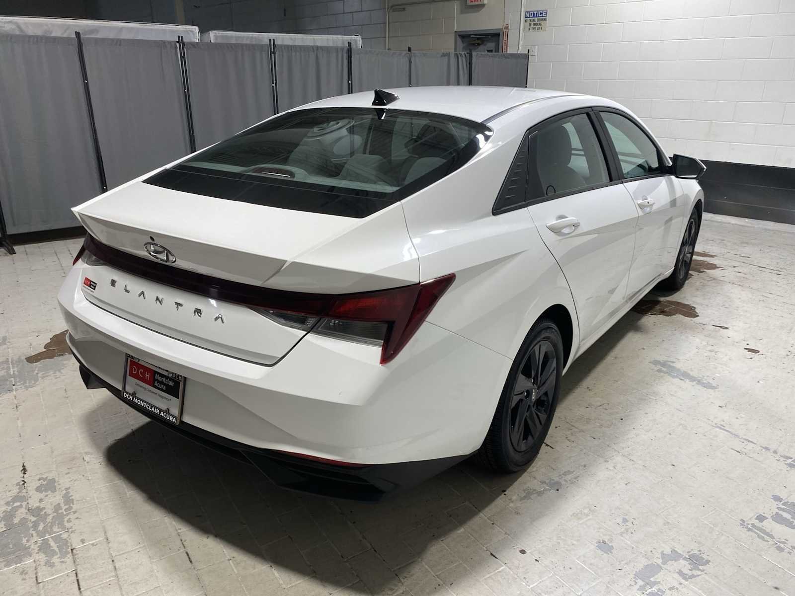 Used 2023 Serenity White Pearl Hyundai SEL image 26