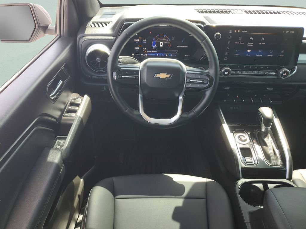 Used 2024 Gray Chevrolet LT image 17